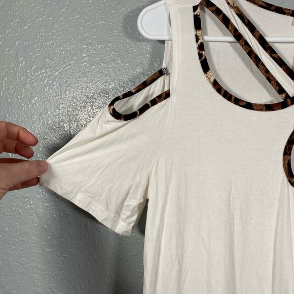 White Cheetah Print Medium Strappy Cut Out Top Cold Shoulder Short Sleeve - Picture 4 of 9
